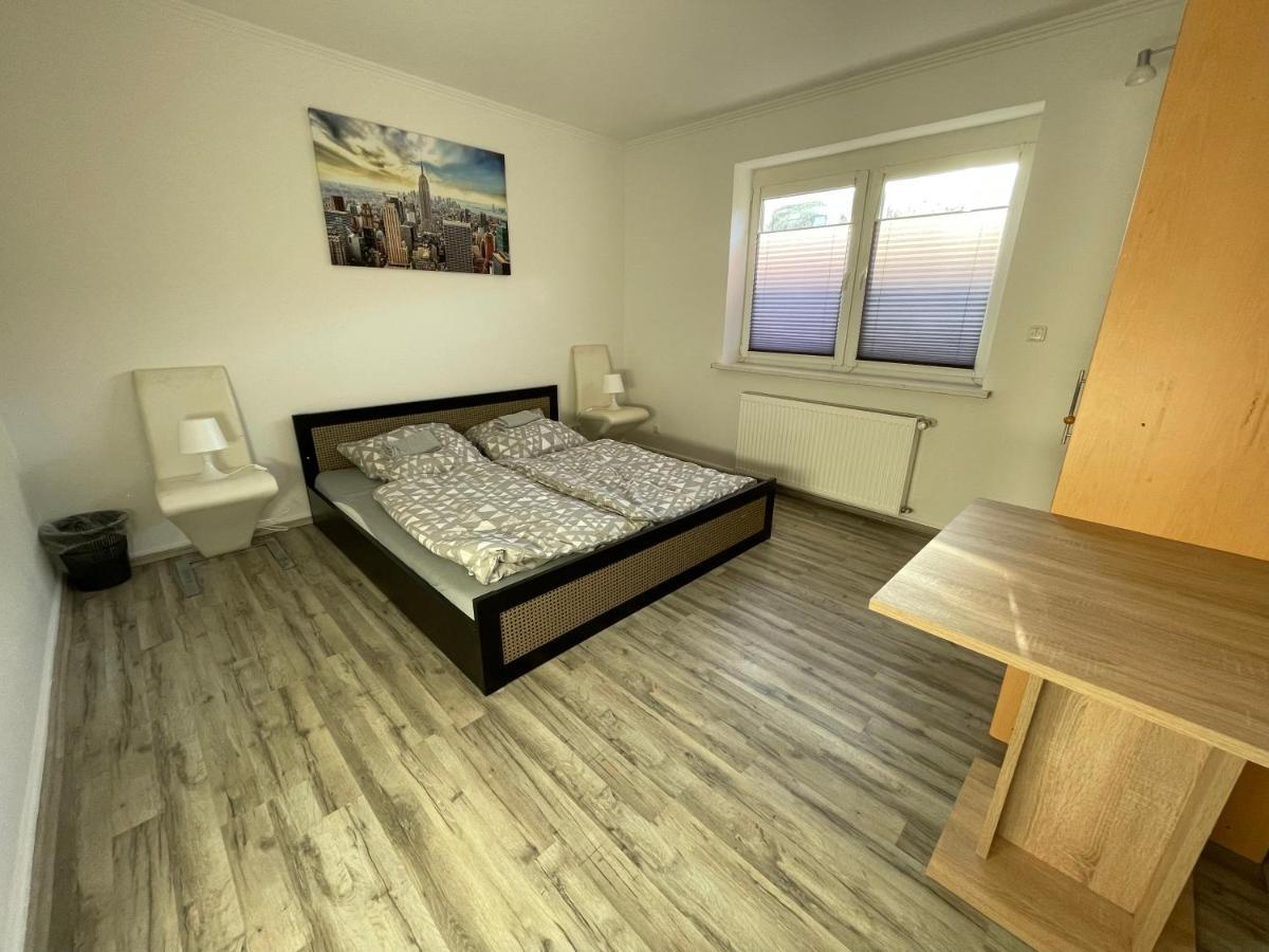 Schoene Zentrale Zimmer In Wilhelmshaven Apartamento Exterior foto