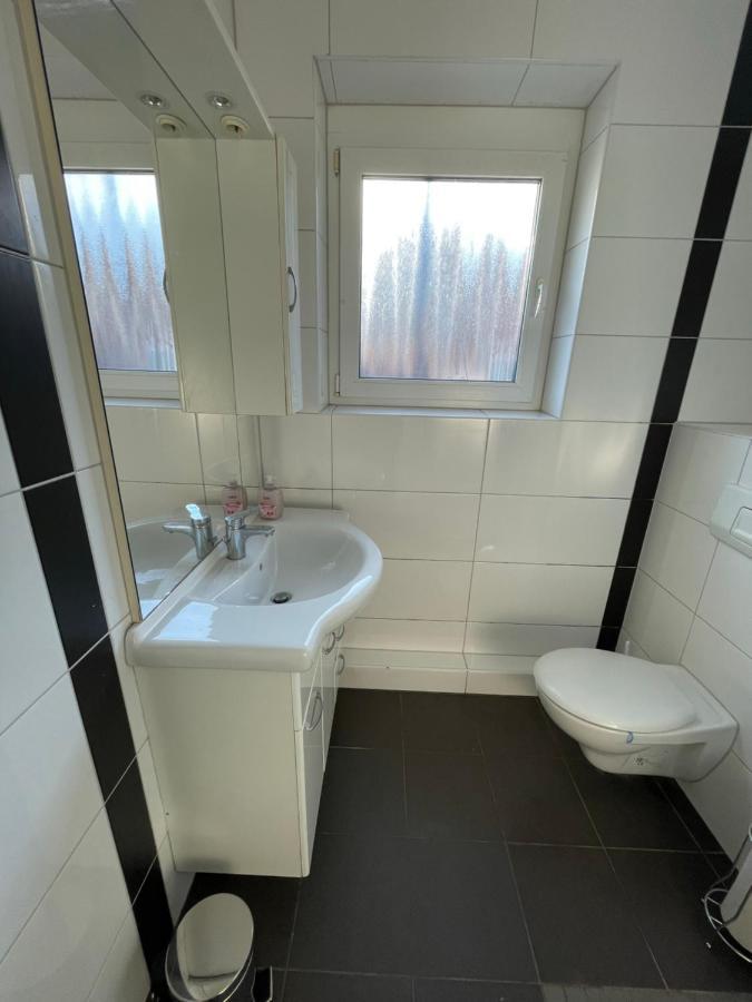 Schoene Zentrale Zimmer In Wilhelmshaven Apartamento Exterior foto